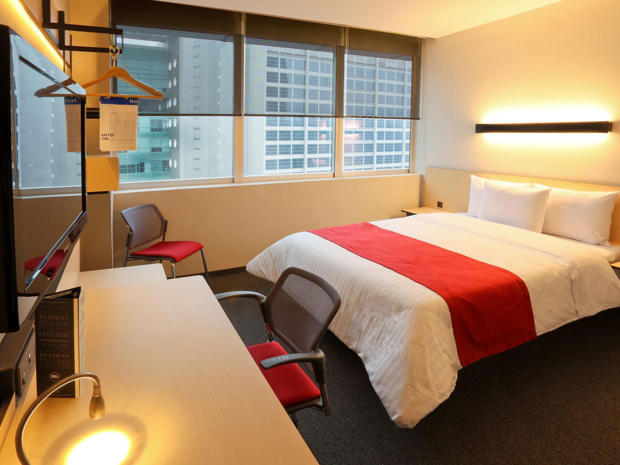 City Express Plus By Marriott Ciudad De Mexico Santa Fe Bagian luar foto
